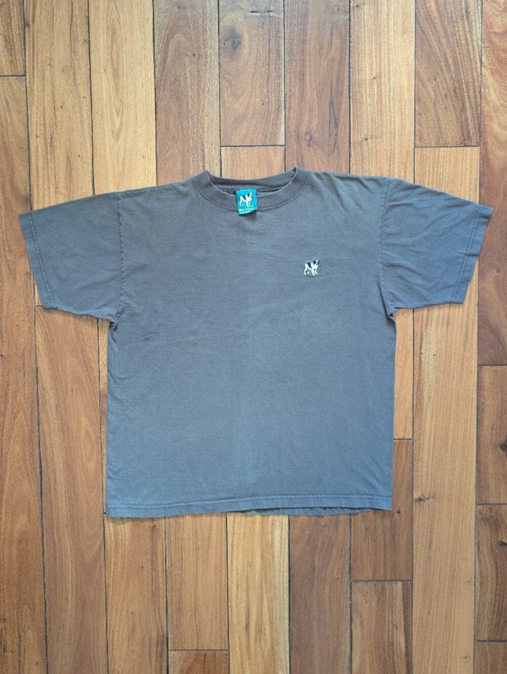 Big Dogs Vintage Embroidered T-shirt (L)